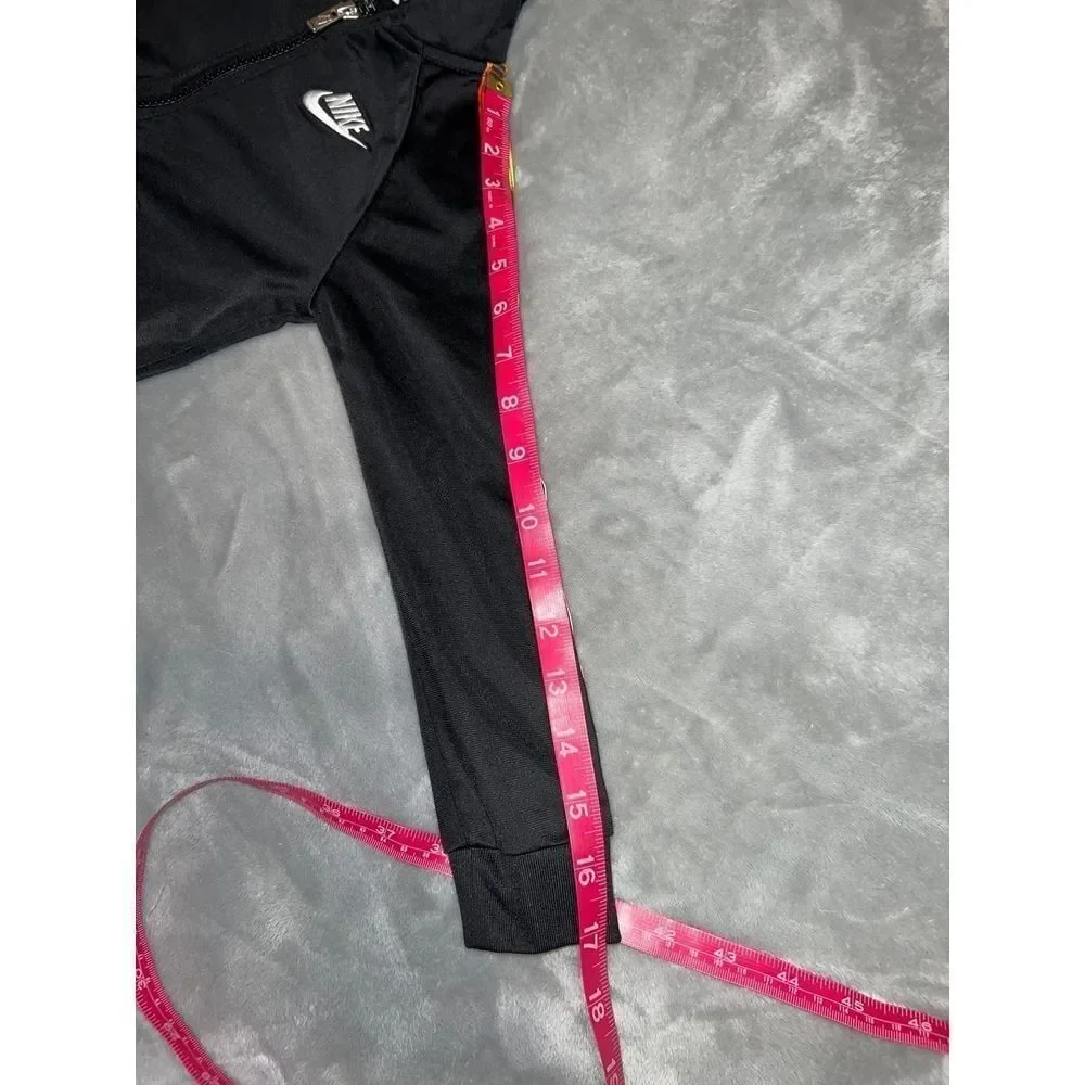 Nike toddler logo